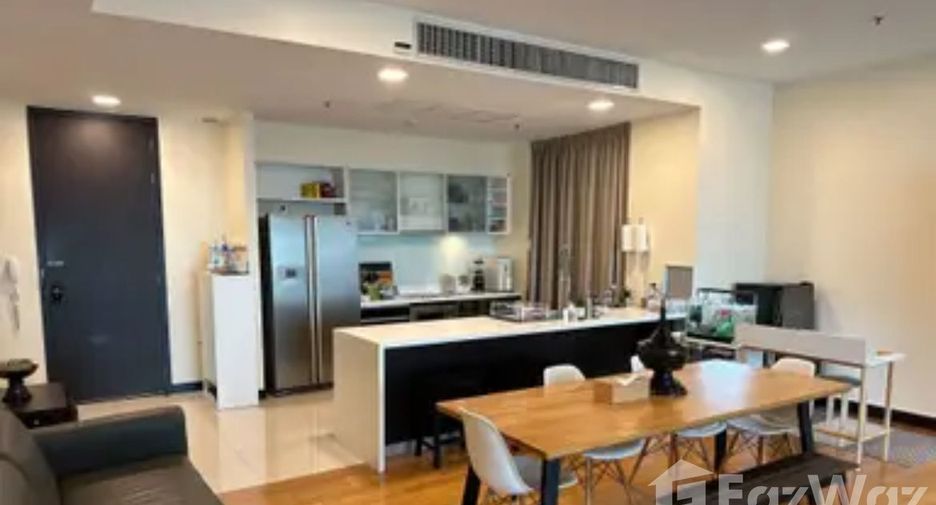 For sale and for rent 3 bedrooms condo in Yan Nawa, Bangkok