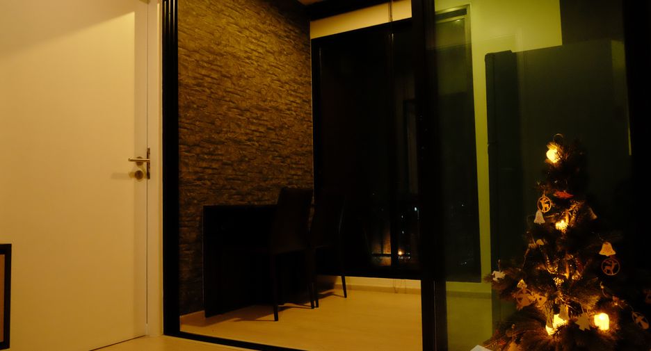 For sale 1 bed condo in Mueang Samut Prakan, Samut Prakan