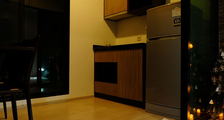 For sale 1 bed condo in Mueang Samut Prakan, Samut Prakan