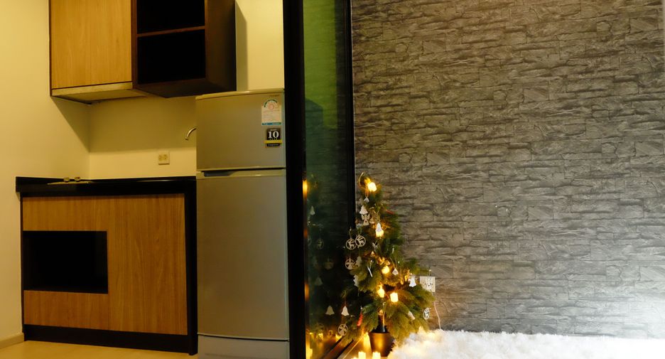 For sale 1 bed condo in Mueang Samut Prakan, Samut Prakan
