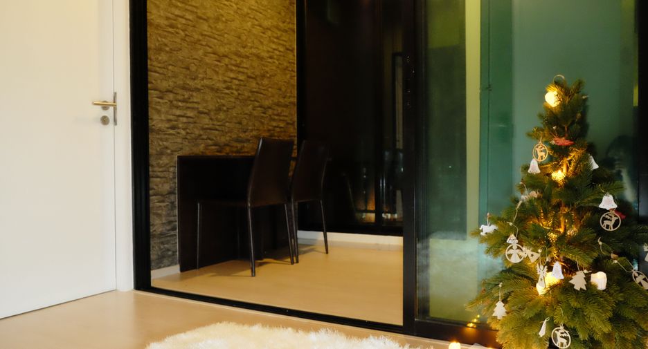 For sale 1 bed condo in Mueang Samut Prakan, Samut Prakan