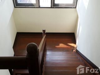 Продажа 3 спальни дом в Сапхан Сунг, Бангкок