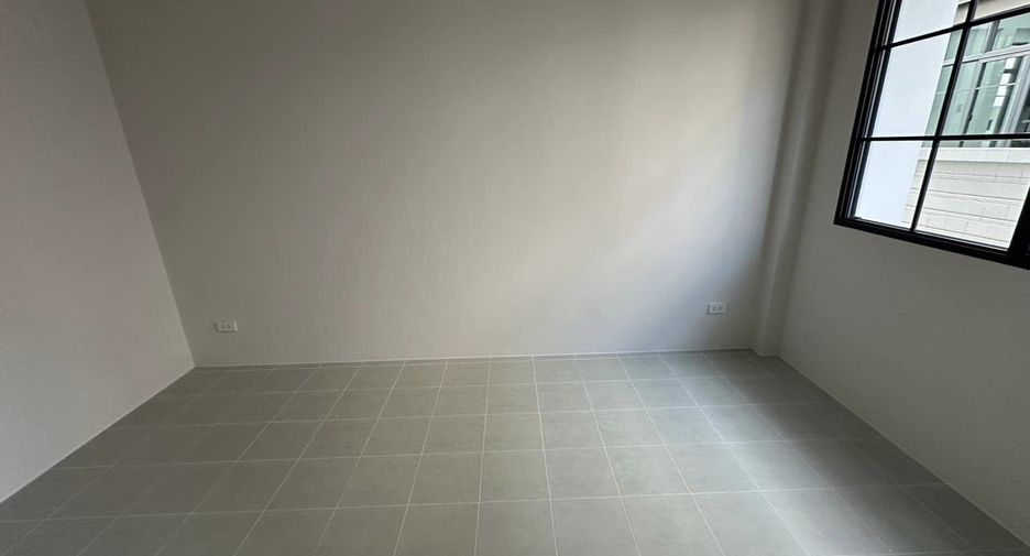 À vendre et à louer 5 chambres maison à Bang Phli, Samut Prakan