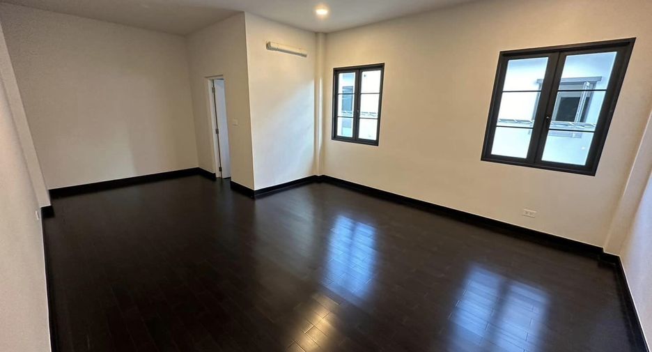 À vendre et à louer 5 chambres maison à Bang Phli, Samut Prakan