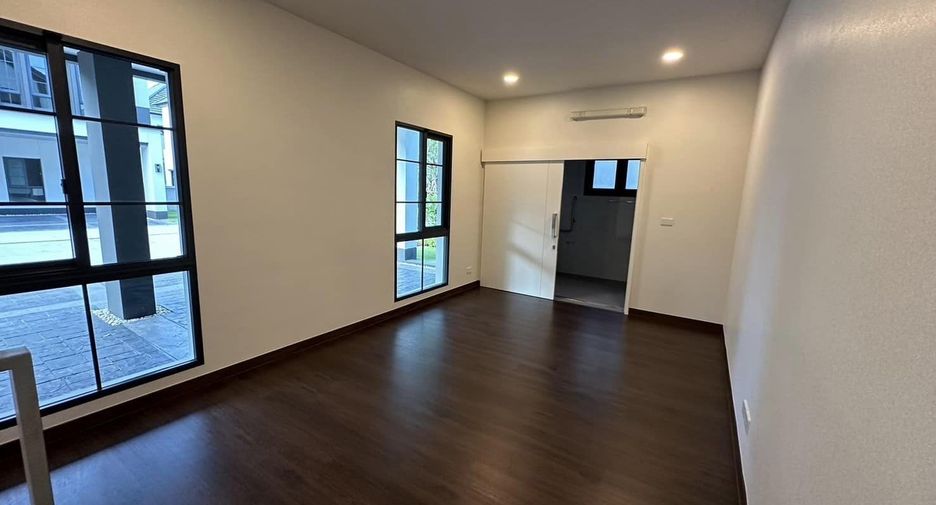 À vendre et à louer 5 chambres maison à Bang Phli, Samut Prakan