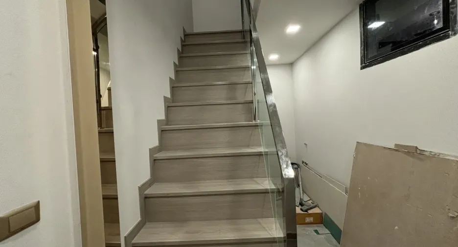 Wohnung zum Kauf mit 3 Zimmer in Huai Khwang, Bangkok