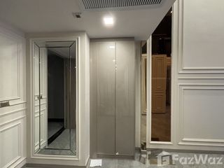 For sale 3 bedrooms condo in Huai Khwang, Bangkok