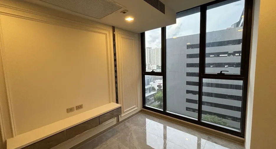 Wohnung zum Kauf mit 3 Zimmer in Huai Khwang, Bangkok