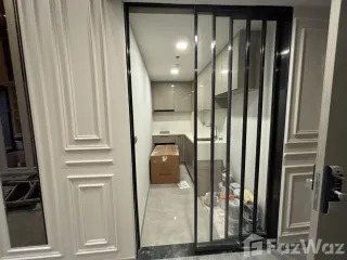 For sale 3 bedrooms condo in Huai Khwang, Bangkok