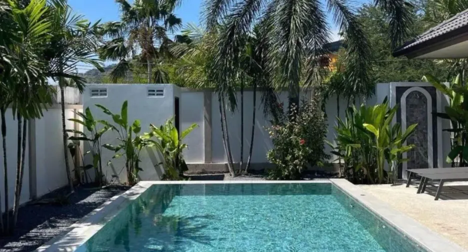 For rent 2 bedrooms villa in Mueang Phuket, Phuket