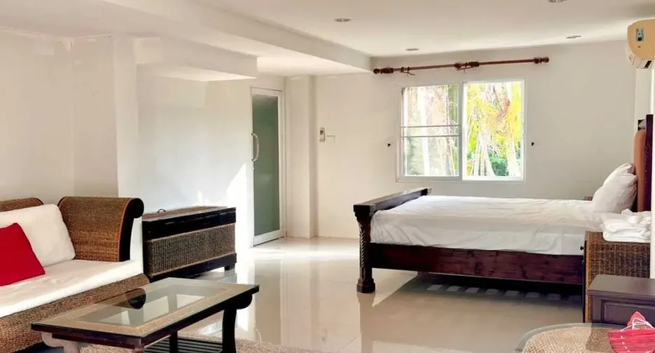 Villa en alquiler de 5 habitaciones en Thalang, Phuket