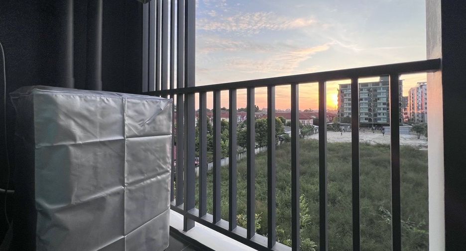 For rent 1 bed condo in Mueang Pathum Thani, Pathum Thani