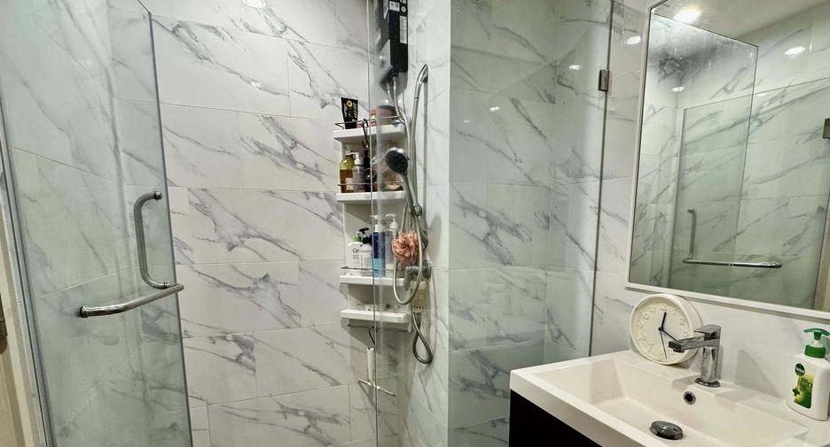 For sale 1 bed condo in Huai Khwang, Bangkok