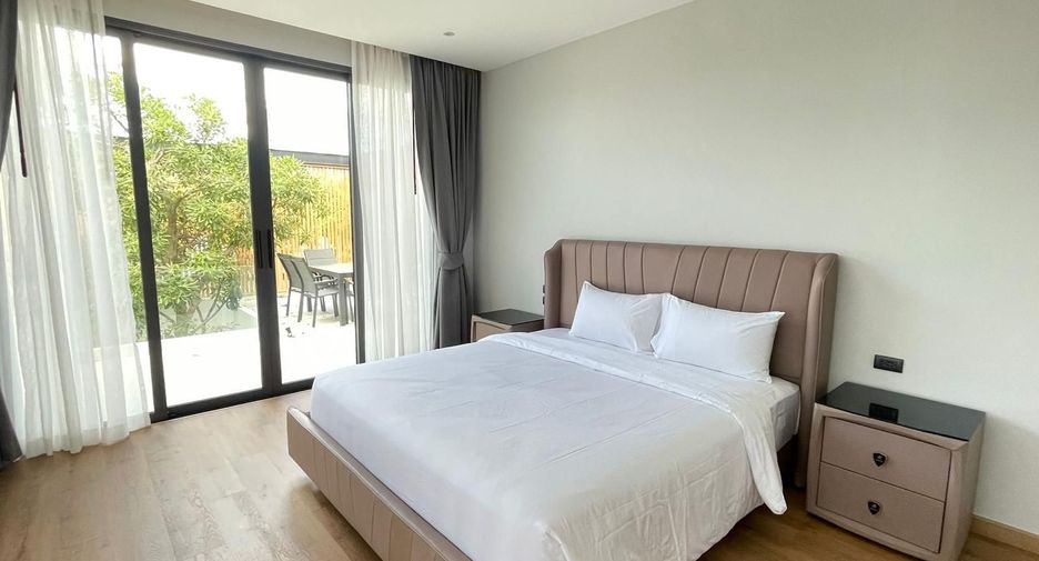 For rent 6 bedrooms villa in Mueang Phuket, Phuket
