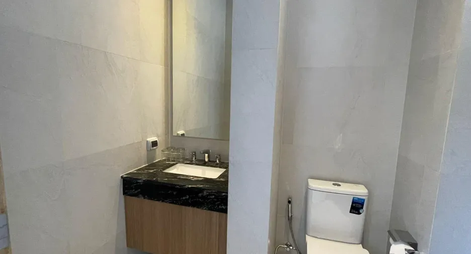 For rent 6 bedrooms villa in Mueang Phuket, Phuket