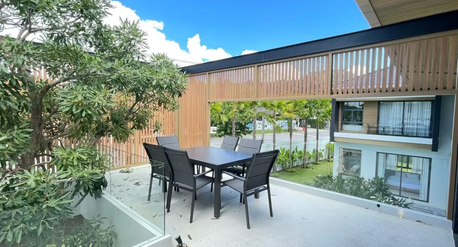 For rent 6 bedrooms villa in Mueang Phuket, Phuket