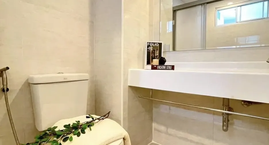 For sale 1 bed condo in Huai Khwang, Bangkok