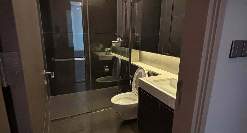 For sale and for rent 2 bedrooms condo in Watthana, Bangkok