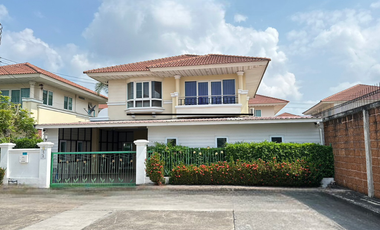 For sale 3 bedrooms house in Si Racha, Chonburi