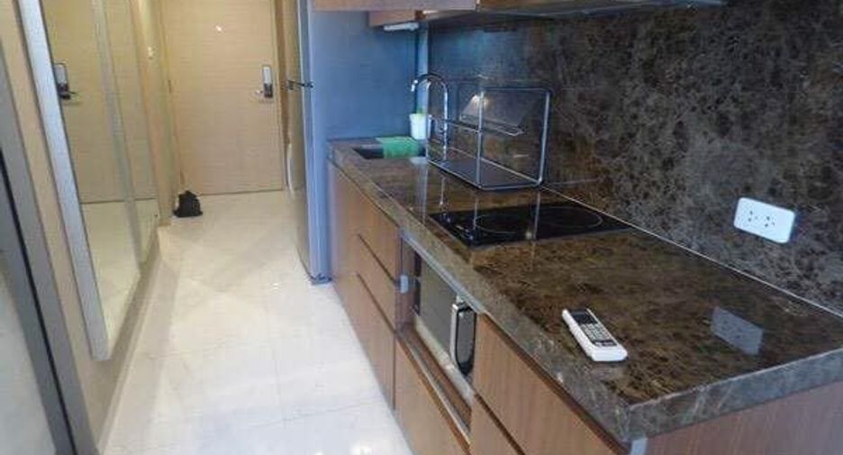 For sale 1 bed condo in Watthana, Bangkok
