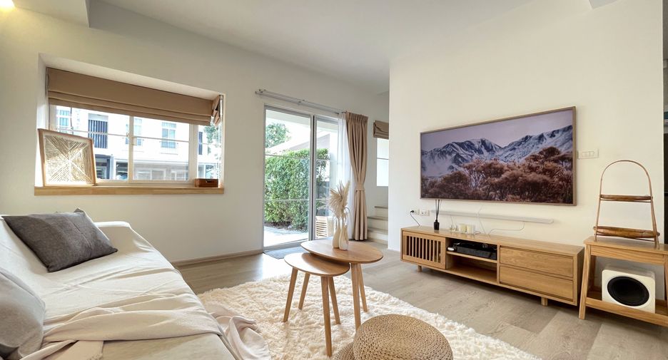 For sale and for rent 3 bedrooms townhouse in Prawet, Bangkok