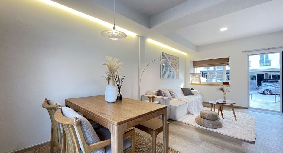 For sale and for rent 3 bedrooms townhouse in Prawet, Bangkok