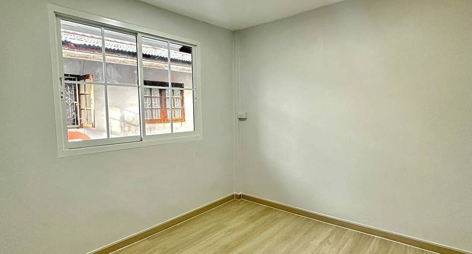 For sale 3 bedrooms townhouse in Mueang Nonthaburi, Nonthaburi