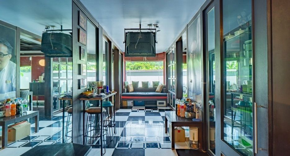 Villa zum Kauf mit 5 Zimmer in Suan Luang, Bangkok