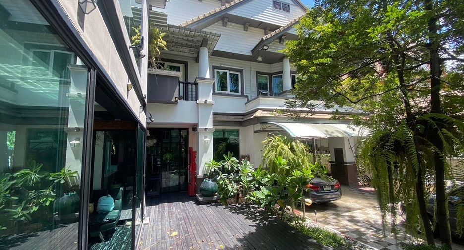 Villa zum Kauf mit 5 Zimmer in Suan Luang, Bangkok