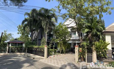 À vendre 5 chambres villa à Suan Luang, Bangkok
