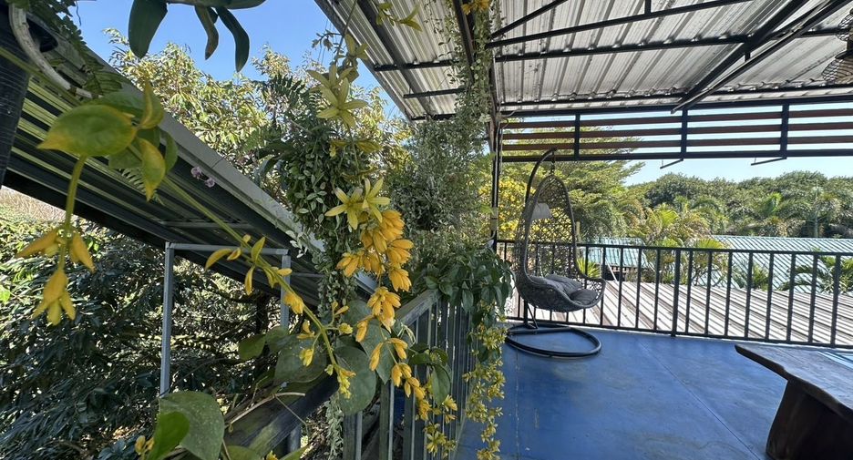 For sale 8 bedrooms house in Khao Saming, Trat