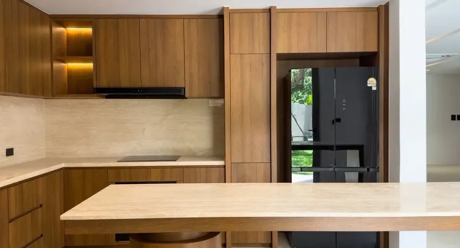 For sale and for rent 4 bedrooms villa in Mueang Phuket, Phuket