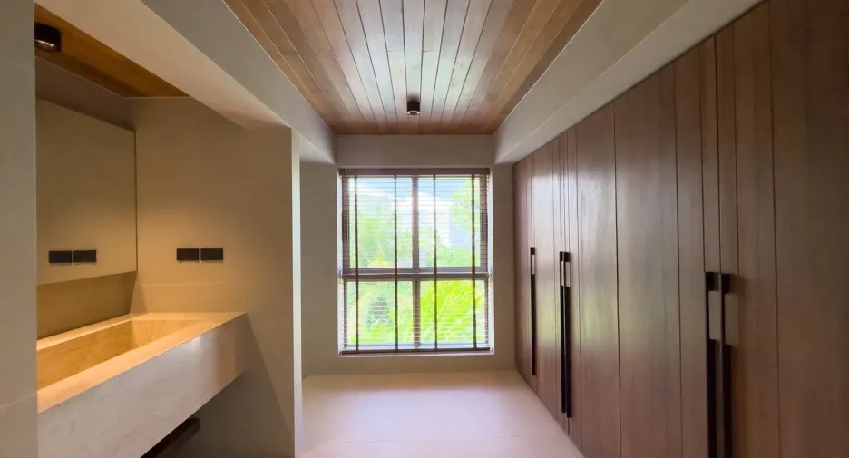 For sale and for rent 4 bedrooms villa in Mueang Phuket, Phuket
