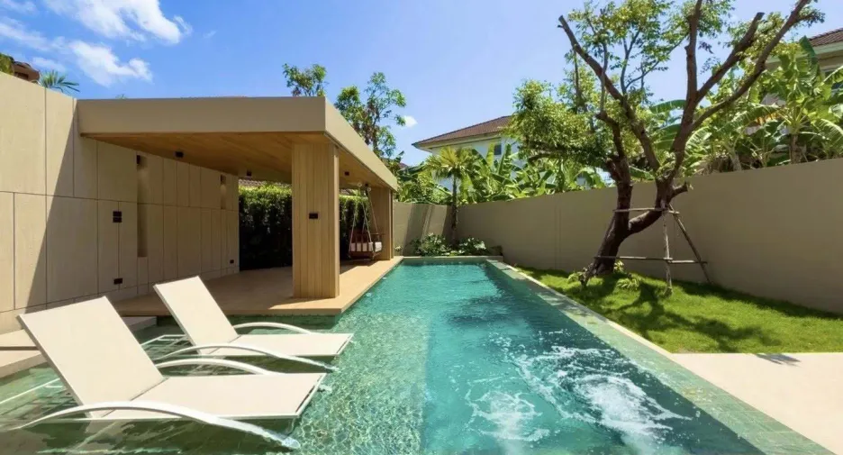 For sale and for rent 4 bedrooms villa in Mueang Phuket, Phuket