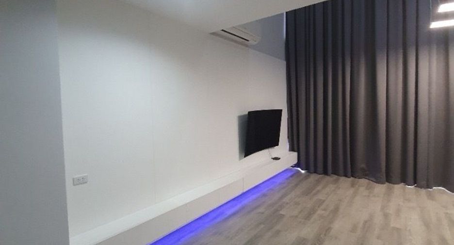 Casa adosada en venta y en alquiler de 4 habitaciones en Phra Khanong, Bangkok
