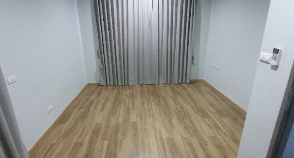 Продажа и аренда 4 спальни таунхаус в Пхра Кханонг, Бангкок