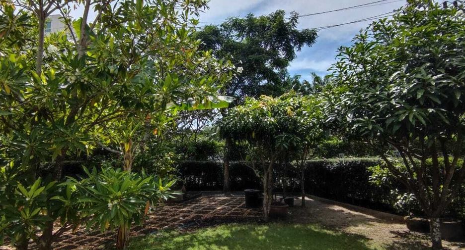 For sale and for rent 4 bedrooms house in Mueang Phuket, Phuket