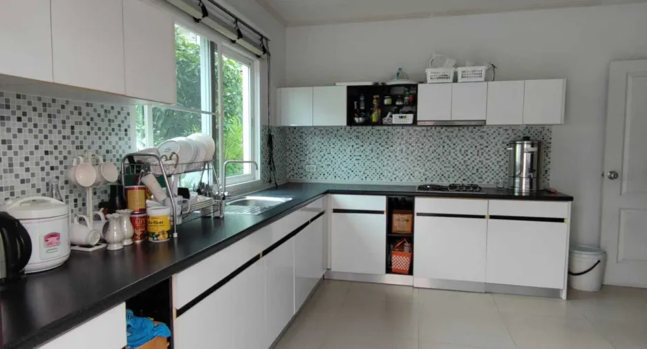 For sale and for rent 4 bedrooms house in Mueang Phuket, Phuket