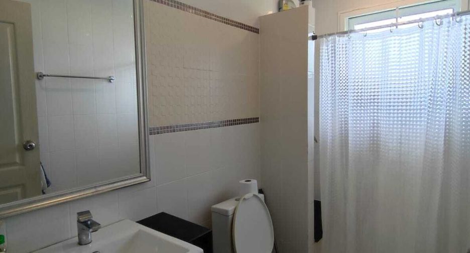 Casa en venta y en alquiler de 4 habitaciones en Mueang Phuket, Phuket