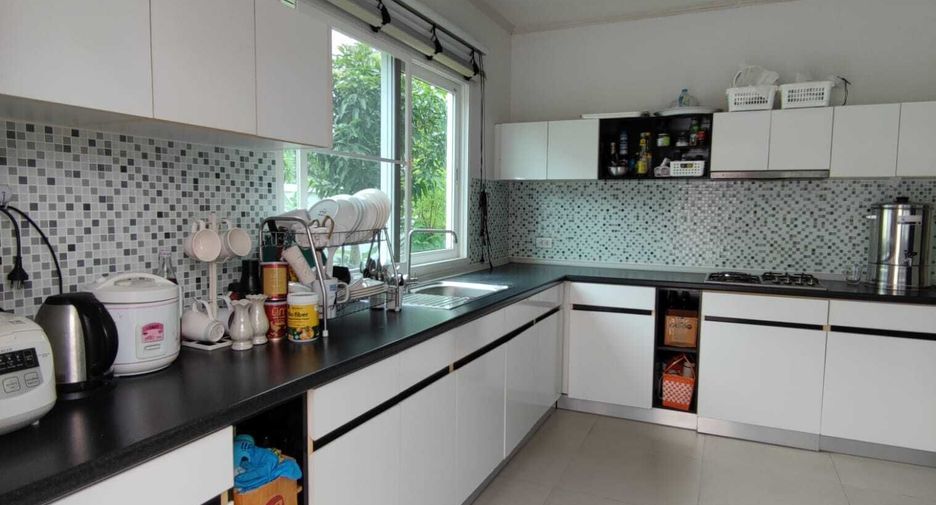 For sale and for rent 4 bedrooms house in Mueang Phuket, Phuket