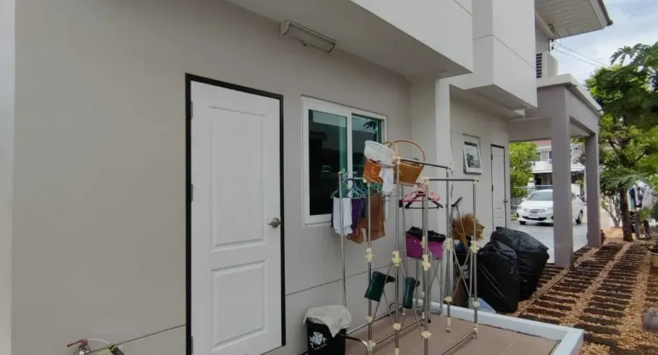 For sale and for rent 4 bedrooms house in Mueang Phuket, Phuket
