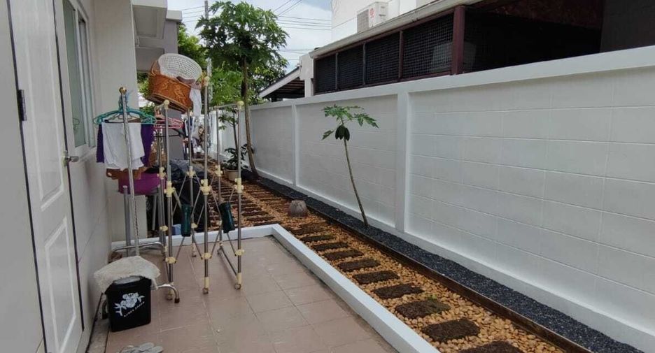 For sale and for rent 4 bedrooms house in Mueang Phuket, Phuket