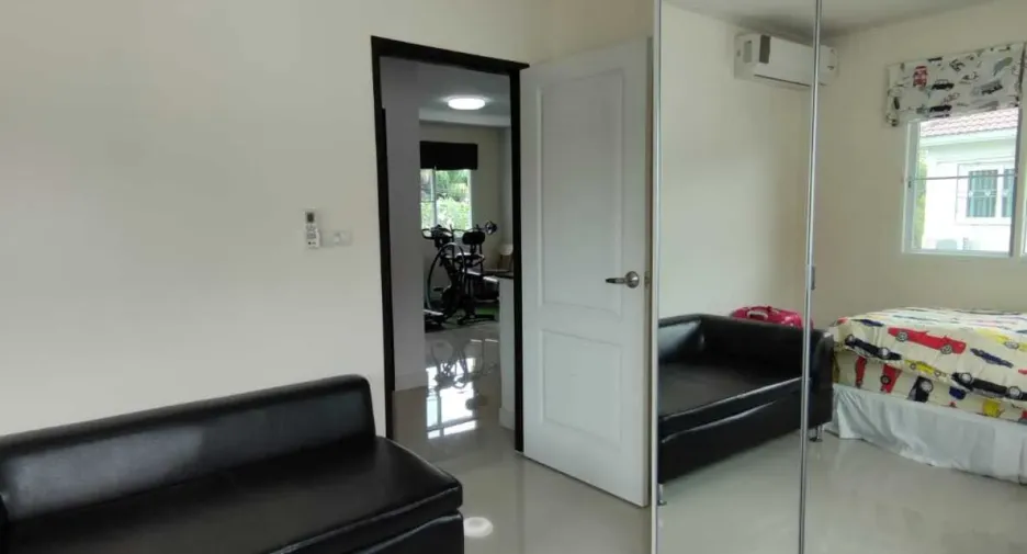 For sale and for rent 4 bedrooms house in Mueang Phuket, Phuket