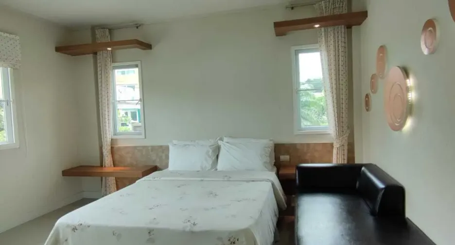 For sale and for rent 4 bedrooms house in Mueang Phuket, Phuket