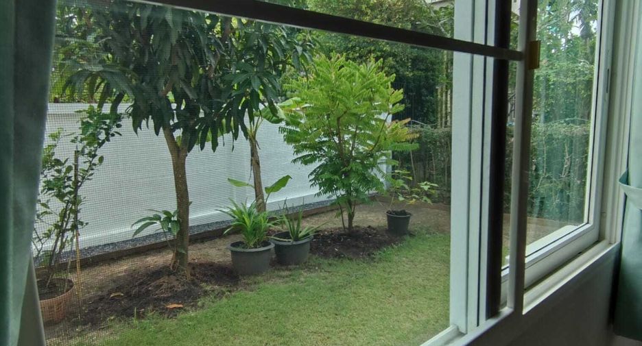 For sale and for rent 4 bedrooms house in Mueang Phuket, Phuket