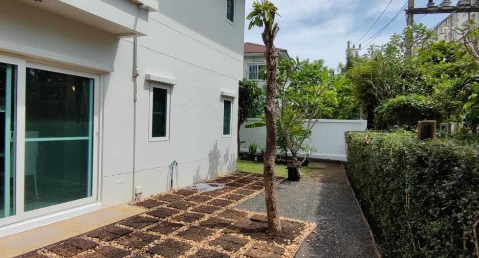For sale and for rent 4 bedrooms house in Mueang Phuket, Phuket