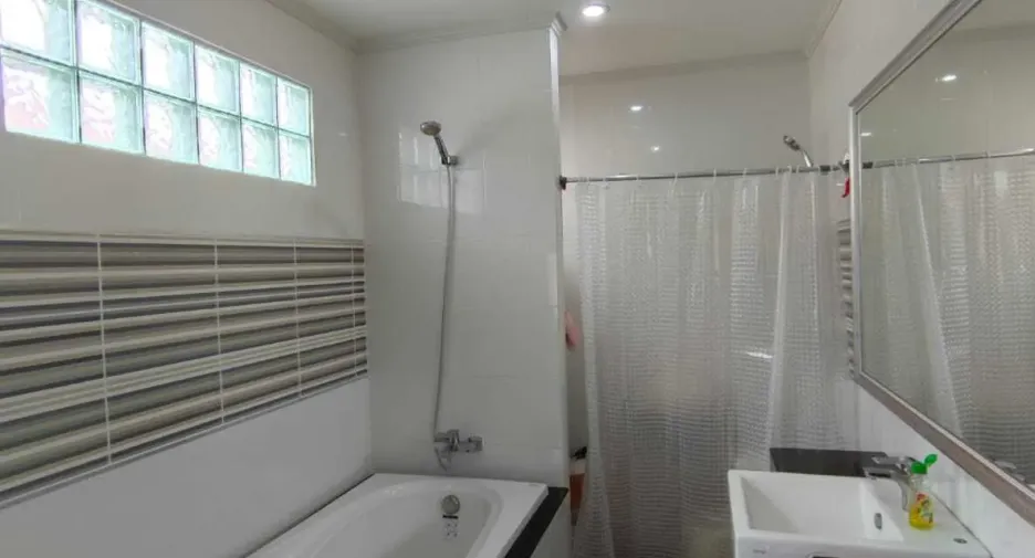 For sale and for rent 4 bedrooms house in Mueang Phuket, Phuket