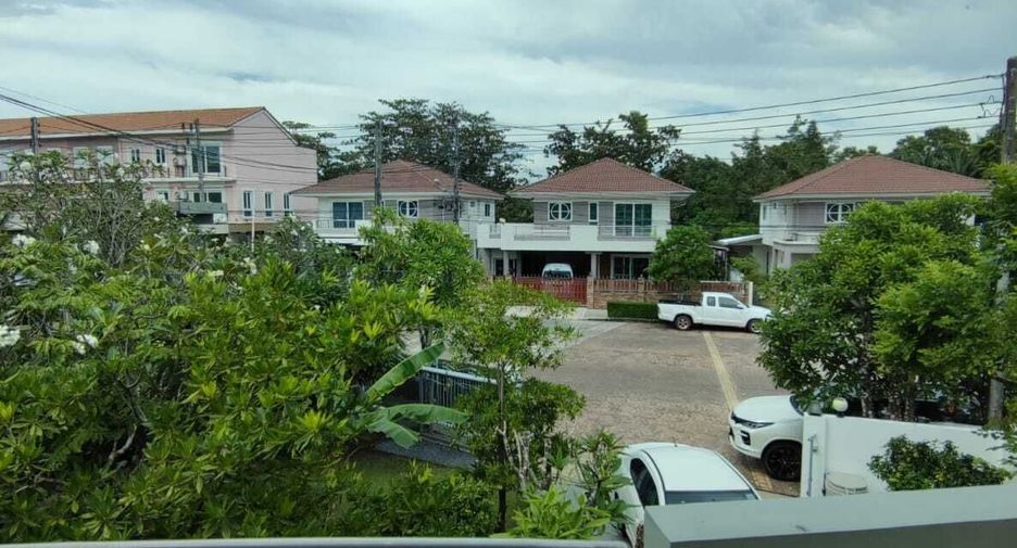 For sale and for rent 4 bedrooms house in Mueang Phuket, Phuket