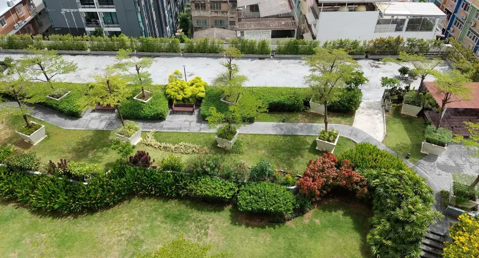For sale 2 bedrooms condo in Khlong San, Bangkok
