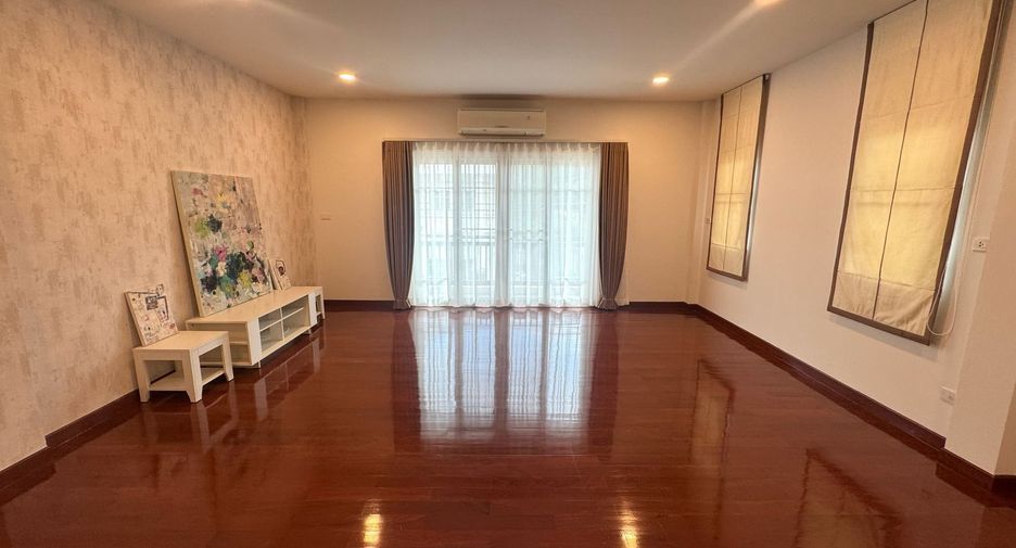 For sale 3 ベッドルーム house in Suan Luang, Bangkok